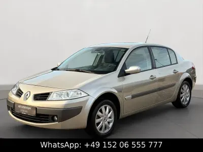 Używany Renault Mégane II Avantage 111 KM (81 kW) 2006 Beżowy Sedan/Limuzyna