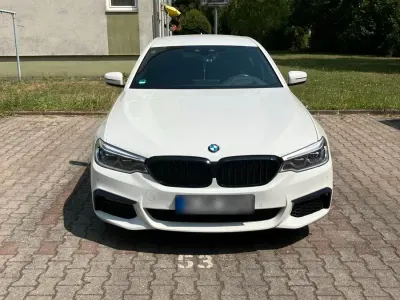 Gebraucht BMW 530 M Sport 265 PS (194 kW) 2019 Weiß Limousine