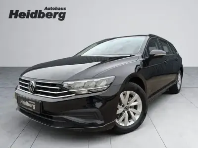 Gebraucht VW Passat 150 PS (110 kW) 2022 Schwarz Kombi