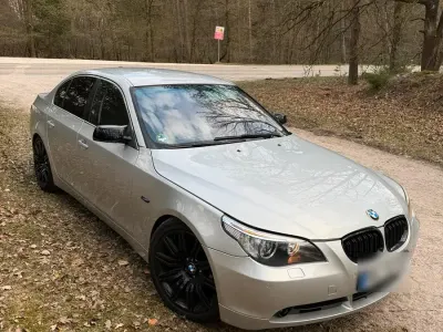 Gebraucht BMW 525 218 PS (160 kW) 2005 Grau Limousine