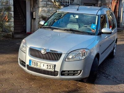 Gebraucht Skoda Roomster Comfort 105 PS (77 kW) 2009 Silber Van / Kleinbus