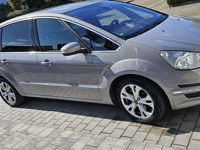 Gebraucht Ford S-MAX Titanium 203 PS (149 kW) 2012 Grau Van / Kleinbus