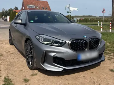 Usata BMW M135 Comfort Edition 306 CV (225 kW) 2022 Argento Utilitaria