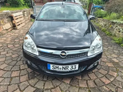 Gebraucht Opel Astra Cabriolet Cosmo 116 PS (85 kW) 2007 Schwarz Cabrio