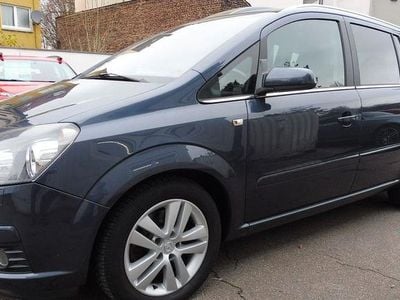 Blau Gebraucht 2007 Opel Zafira Cosmo Van / Kleinbus | 6.450 € (Teuer)