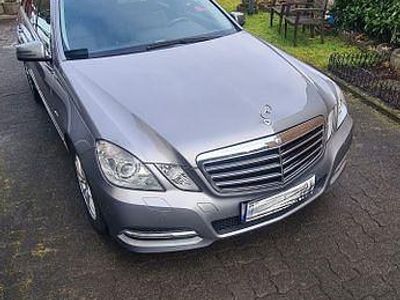 Silber Gebraucht 2011 Mercedes E350 Avantgarde Limousine | 13.000 € (Fairer Preis)