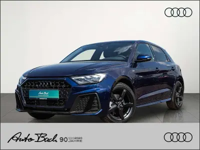 Neu Audi A1 S-Line 116 PS (85 kW) 2026 Navarrablau metallic SUV