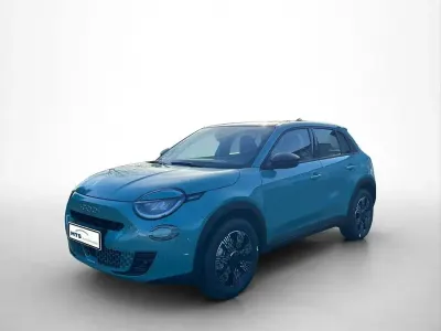 Gebraucht Fiat 600 Business 101 PS (74 kW) 2026 Blau SUV