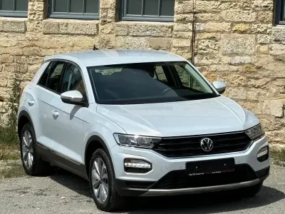 Second-hand VW T-Roc Style 150 CP (110 kW) 2021 Alb SUV