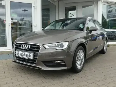 Gebraucht Audi A3 Design 150 PS (110 kW) 2014 Grau Limousine