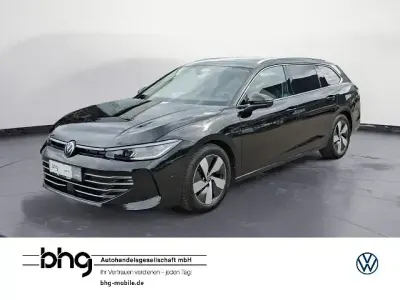 Używany VW Passat Elegance 150 KM (110 kW) 2025 Czarny Kombi