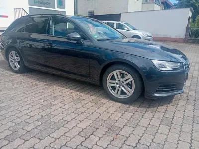 Gebraucht Audi A4 Basis 150 PS (110 kW) 2017 Kombi