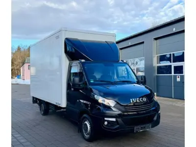 Occasion Iveco Daily 204 ch (150 kW) 2018 Noir Van