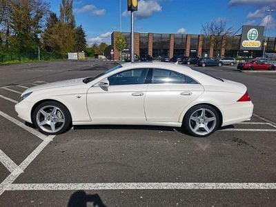 Weiß Gebraucht 2008 Mercedes CLS500 Coupé | 14.900 €