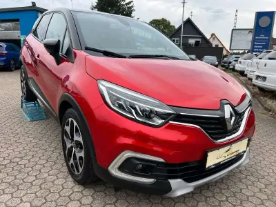 Używany Renault Captur Collection 150 KM (110 kW) 2019 Czerwony SUV