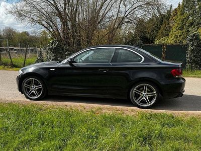 Gebraucht BMW 123 M Performance 204 PS (150 kW) 2009 Schwarz Kleinwagen