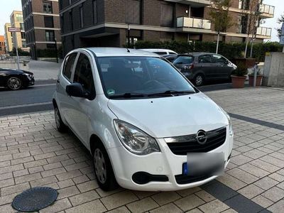 Opel Agila