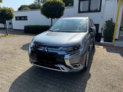 Mitsubishi Outlander P-HEV