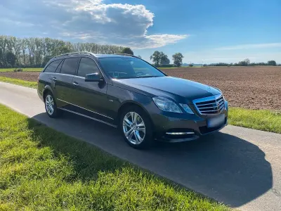 Gebraucht Mercedes E350 Avantgarde 231 PS (169 kW) 2010 Grau Kombi
