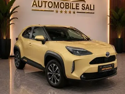 Gebraucht Toyota Yaris Cross 92 PS (67 kW) 2023 Gold SUV