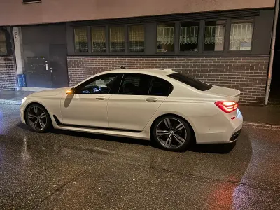 Gebraucht BMW 740 M Sport 320 PS (235 kW) 2016 Weiß Limousine