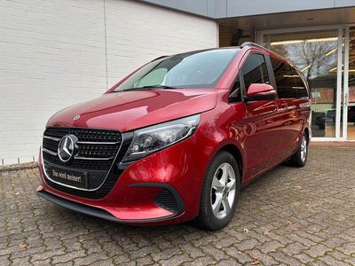 Gebraucht Mercedes V250 Style 190 PS (139 kW) 2025 Rot Van / Kleinbus