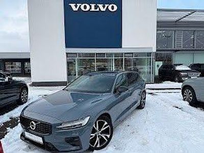 Gebraucht 2022 Volvo V60 R-Design Kombi | 28.000 € (Guter Preis)