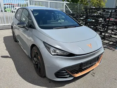 Second-hand Cupra Born 150 kW (204 CP) 2024 Gri Hatchback