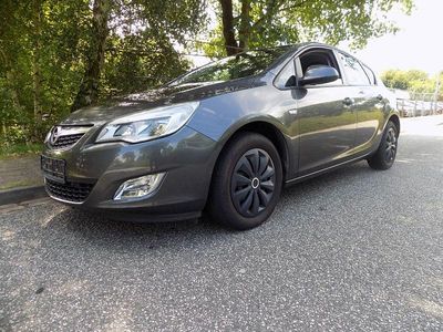 Gebraucht Opel Astra Edition 116 PS (85 kW) 2010 Grau Limousine