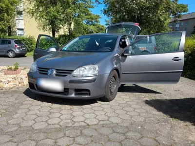 Gebraucht VW Golf IV 75 PS (55 kW) 2005 Grau Limousine