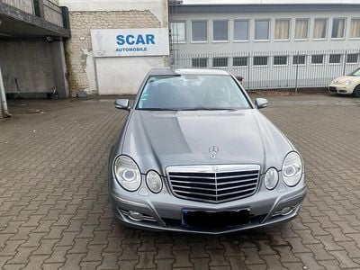 Gebraucht Mercedes E220 170 PS (125 kW) 2009 Grau Limousine