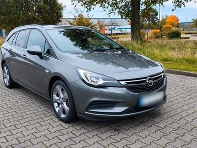 Second-hand Opel Astra 136 CP (100 kW) 2018 Gri Break
