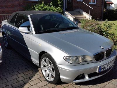 Gebraucht BMW 320 Cabriolet Exclusive 170 PS (125 kW) 2004 Schwarz Cabrio