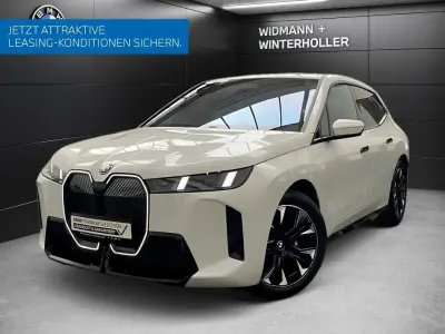 Gebraucht BMW iX Comfort Edition 300 kW (408 PS) 2025 Weiß SUV