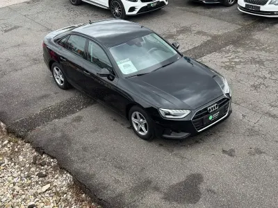 Używany Audi A4 Ambiente 150 KM (110 kW) 2023 Czarny Sedan/Limuzyna
