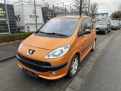 Gebraucht Peugeot 1007 108 PS (79 kW) 2007 Orange Van / Kleinbus
