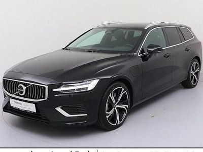 Schwarz Gebraucht 2025 Volvo V60 Plus Kombi | 40.450 € (Guter Preis)