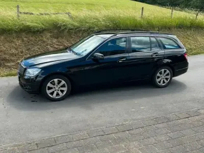 Gebraucht Mercedes 220 170 PS (125 kW) 2009 Schwarz Kombi