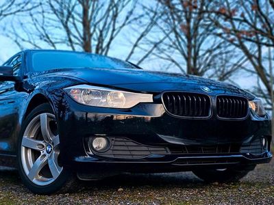 Gebraucht BMW 316 116 PS (85 kW) 2013 Schwarz Kombi