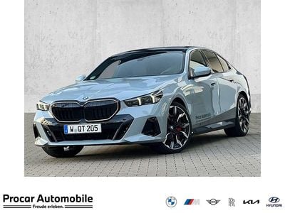 Gebraucht BMW 540 M Sport 286 PS (210 kW) 2026 M brooklyn grau Limousine