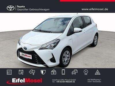 Gebraucht Toyota Yaris Hybrid Basis 101 PS (74 kW) 2019 Schneeweiß Kleinwagen