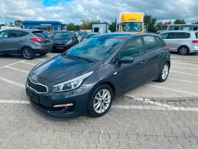Gebraucht Kia Ceed Edition 7 99 PS (72 kW) 2016 Kleinwagen