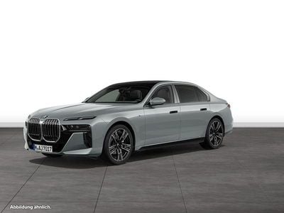 Second-hand BMW 740 M Sport 299 CP (219 kW) 2025 Gri Berlinǎ