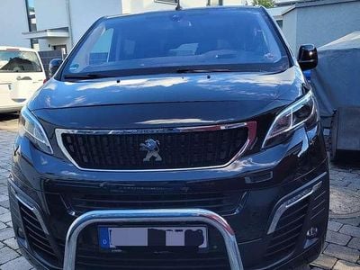 Schwarz Gebraucht 2018 Peugeot Traveller Active Van / Kleinbus | 29.999 € (Etwas zu teuer)