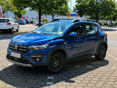 Gebraucht Dacia Sandero 101 PS (74 kW) 2021 Blau Limousine