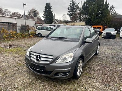 Mercedes B200