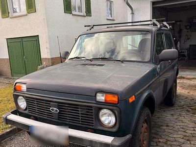 Gebraucht Lada niva 83 PS (61 kW) 2008 Grün SUV