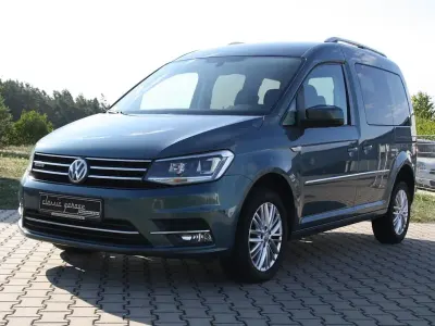 Gebraucht VW Caddy Highline 150 PS (110 kW) 2016 Bambusgarden green metallic Van / Kleinbus