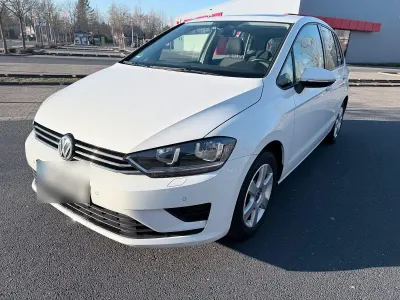 Gebraucht VW Golf Sportsvan Comfortline 116 PS (85 kW) 2017 Weiß Van / Kleinbus
