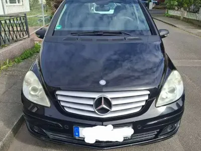 Second-hand Mercedes B180